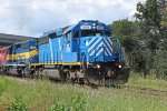 CITX 3170 leads CP 276 eastbound under the Interstate